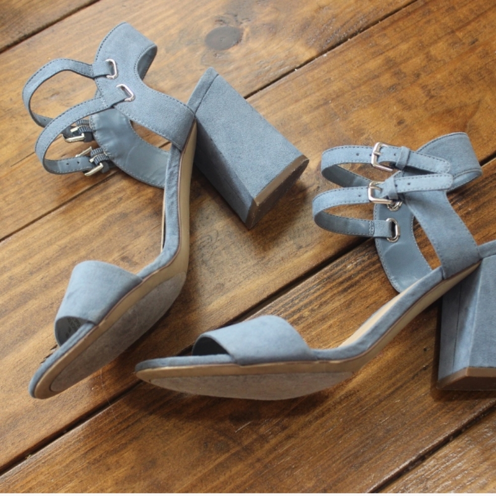 Blue Sandals - Picture 2 of 4